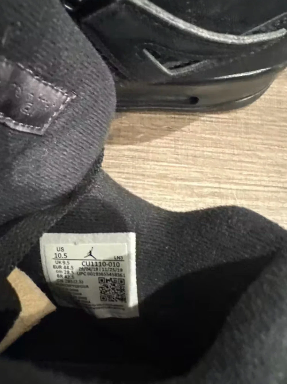 Jordan all black